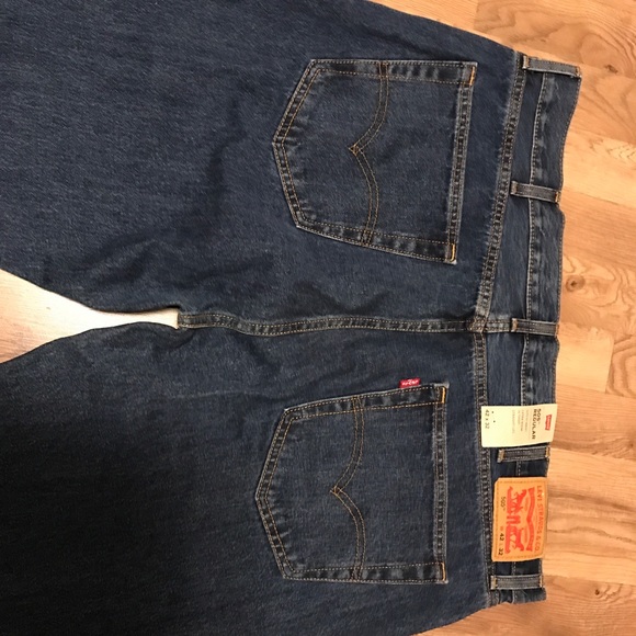 42x32 levi 505 regulars NWT - Picture 2 of 5